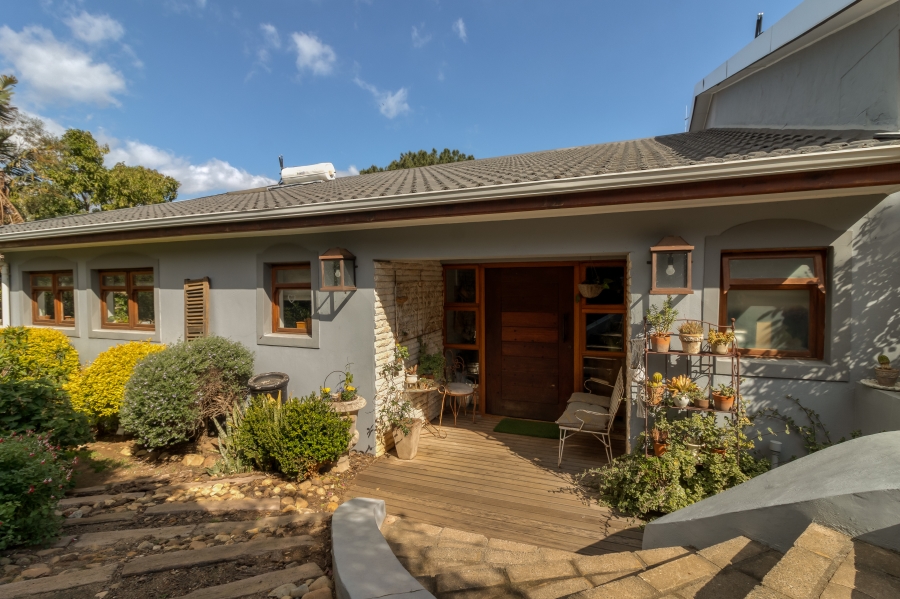 4 Bedroom Property for Sale in Fairview Heights Western Cape